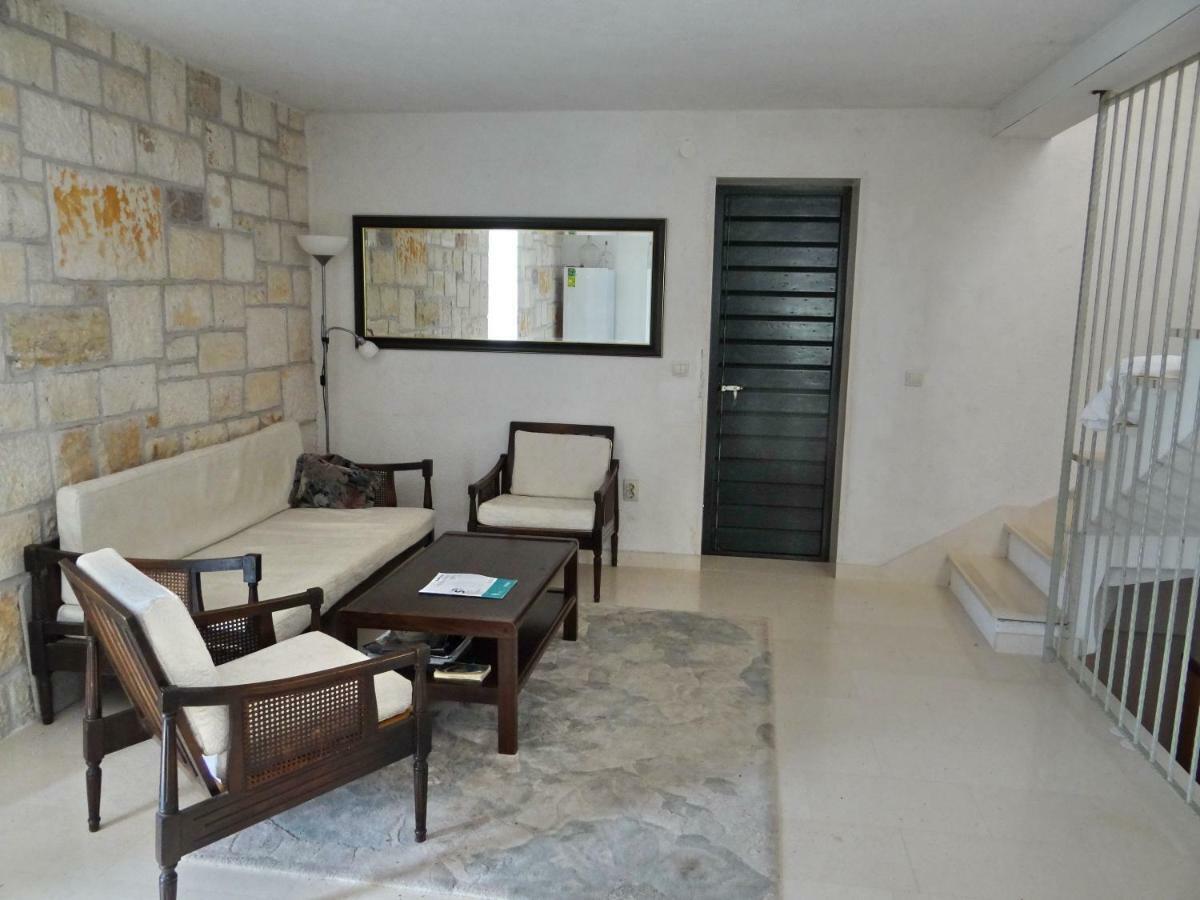 Villa Ujoli Splitska Exterior foto