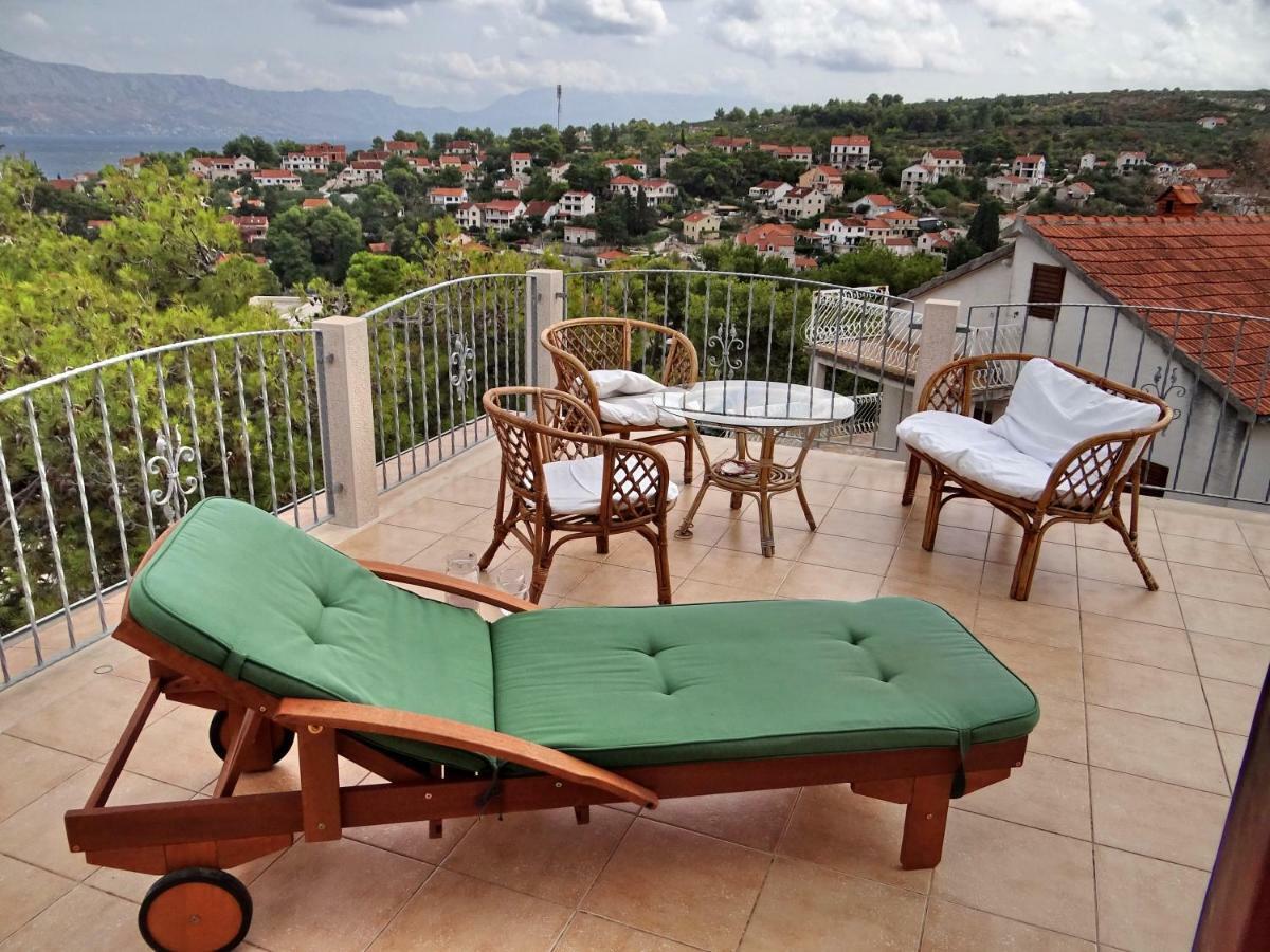 Villa Ujoli Splitska Exterior foto